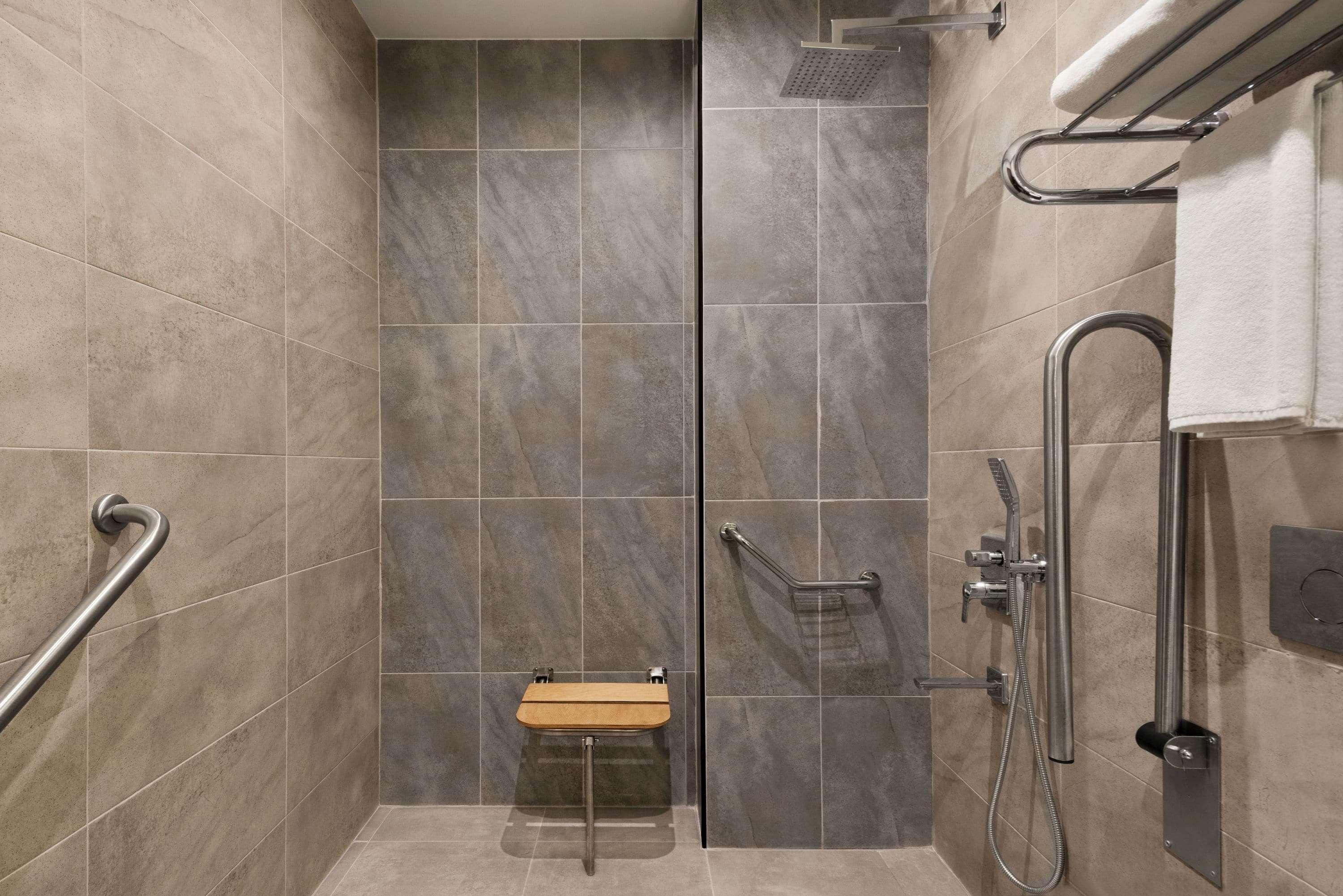 Ramada By Wyndham Sivas Hotel Екстериор снимка