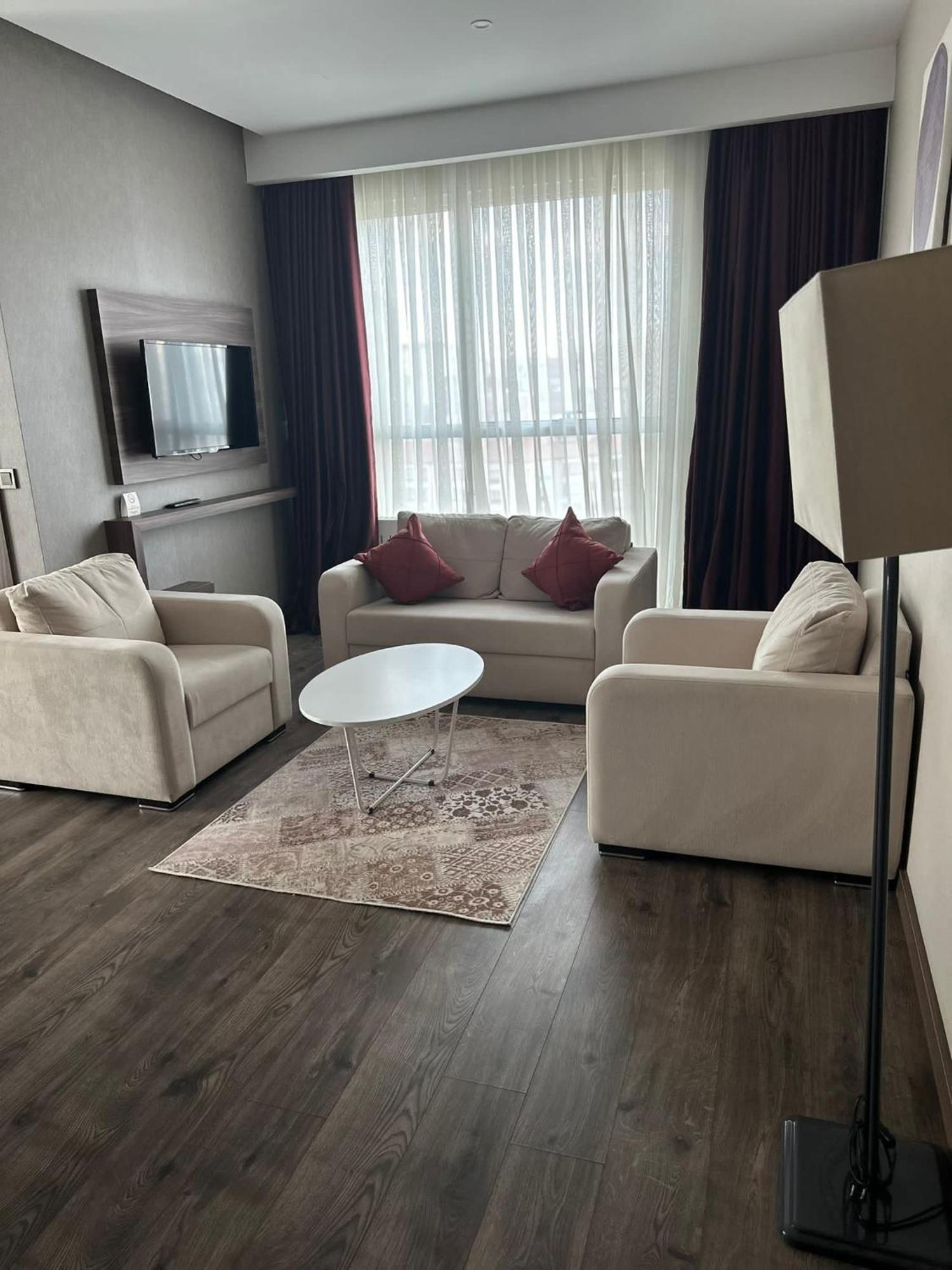 Ramada By Wyndham Sivas Hotel Екстериор снимка